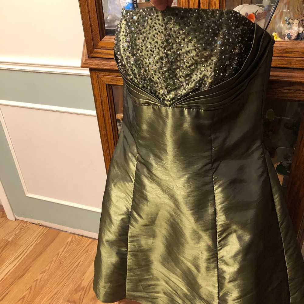 LAURA - Olive Green short grad dress